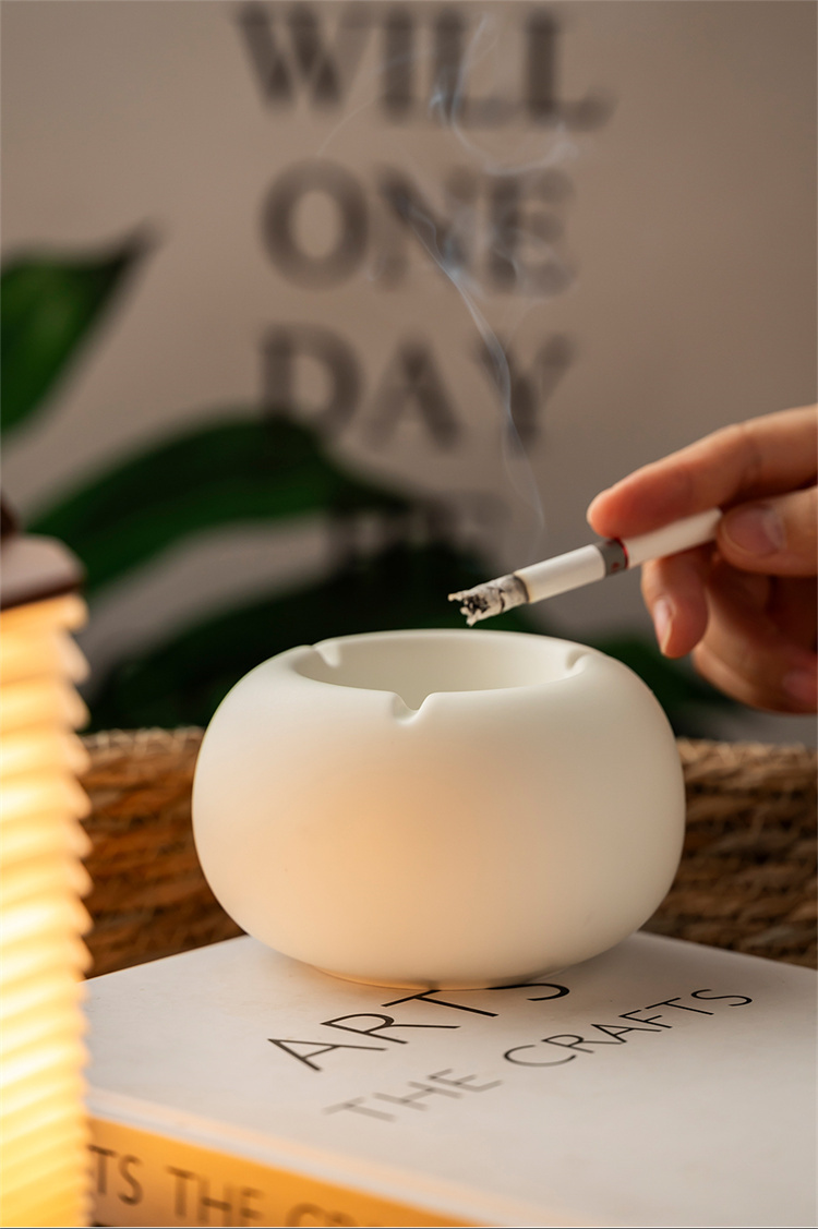 セラミック製 灰皿 ホワイト