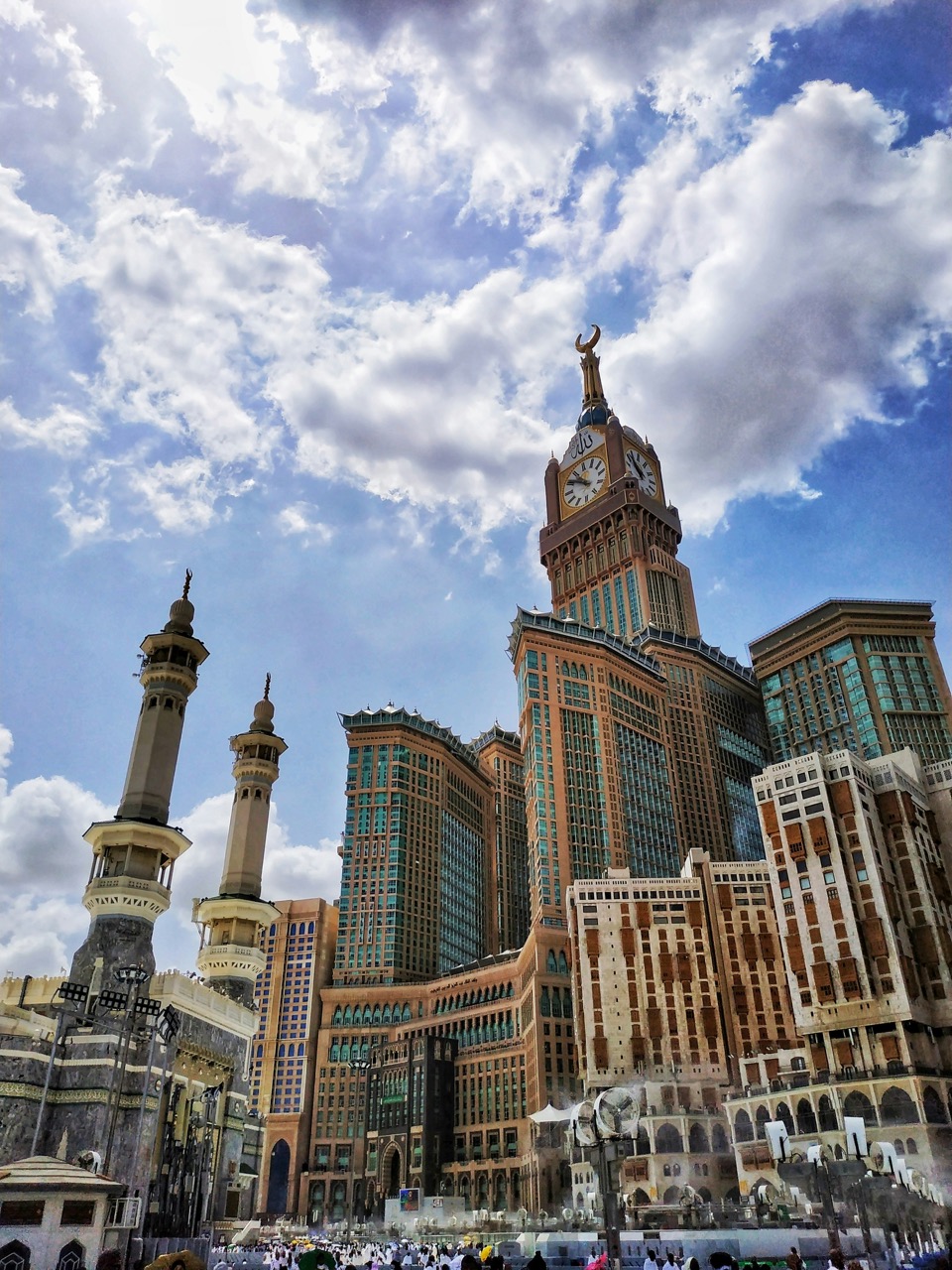 サウジアラビアでの大麻合法化の状況は!?